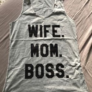 🌈Final Price🎉NWOT cute wife mom boss muscle tee